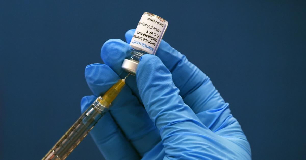Vaccino Covid, “Persone non considerate vaccinate nei primi 14 giorni post inoculazione”, in quel periodo massimo picco di mortalità   LO STUDIO dell’Università di Torino