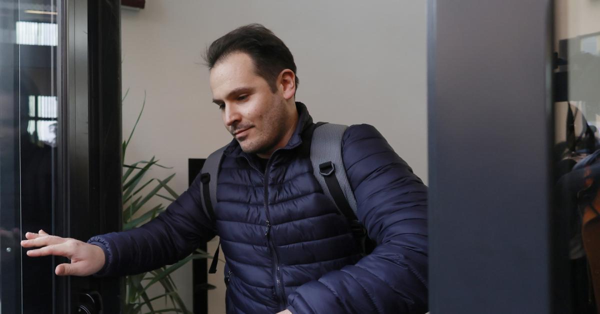 Garlasco, inquirenti: “Sempio ha un movente”, 6 punti contro di lui, dal DNA allo scontrino, dall’impronta 33 alle foto davanti casa Poggi