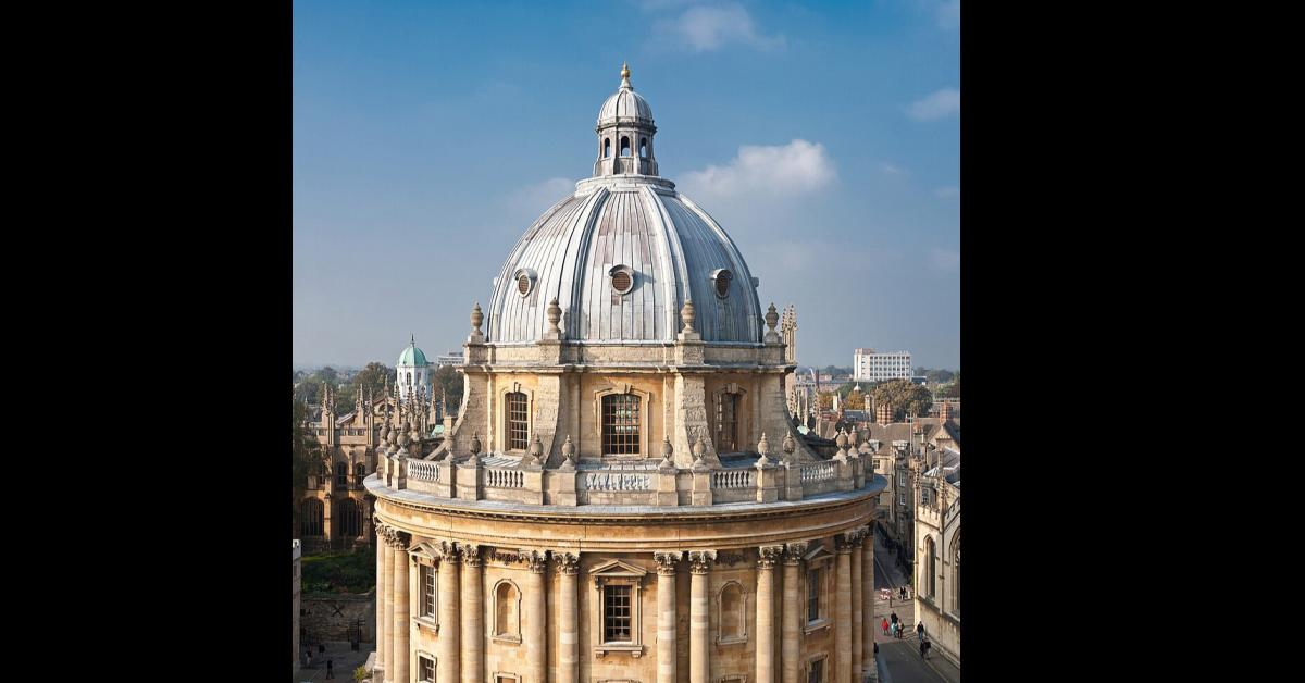 Oxford, una pietra miliare: studentessa palestinese Arwa Hanin Elrayess eletta alla Presidenza dell Oxford, una pietra miliare: studentessa palestinese Arwa Hanin Elrayess eletta alla Presidenza dell