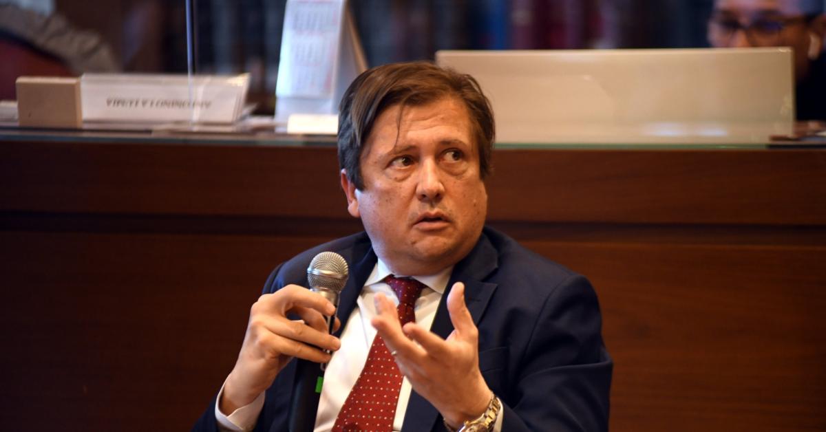 commissione d inchiesta covid sileri si tira fuori ignoro chi decise tachipirina e vigile attesa ed evoca minacce da staff di speranza da Ilgiornaleditalia.it commissione d inchiesta covid sileri si tira fuori ignoro chi decise tachipirina e vigile attesa ed evoca minacce da staff di speranza