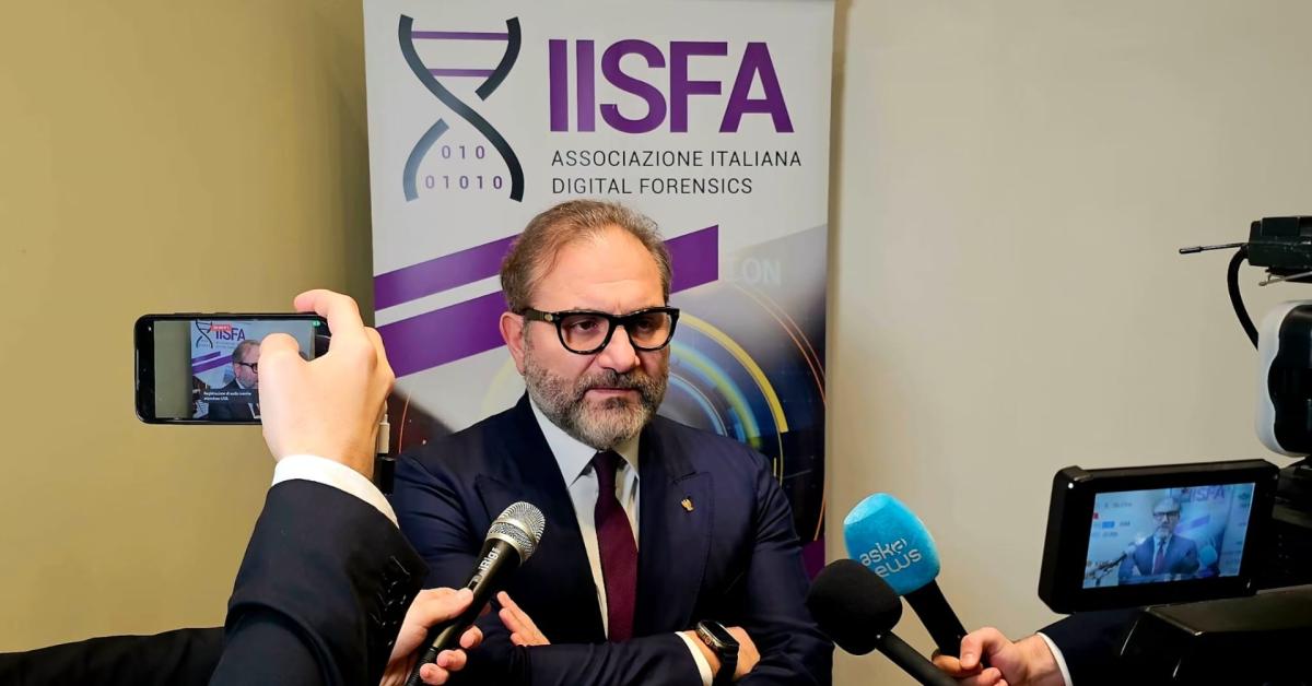 IA e cybercrime. Gabrielli, Direttore del Servizio Polizia Postale e per la Sicurezza Cibernetica: "Occorre confronto costante tra tutti i protagonisti della filiera giudiziaria"