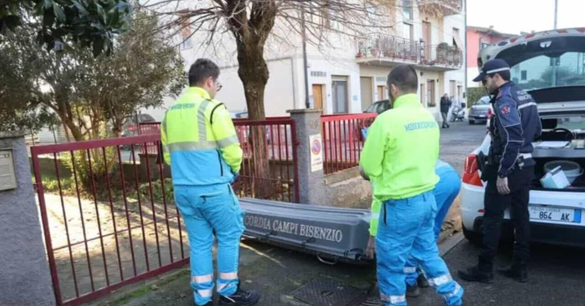 campi bisenzio fi 32enne trovato morto dentro baule in casa famigliari indagati per omissione di soccorso e occultamento di cadavere da Ilgiornaleditalia.it campi bisenzio fi 32enne trovato morto dentro baule in casa famigliari indagati per omissione di soccorso e occultamento di cadavere