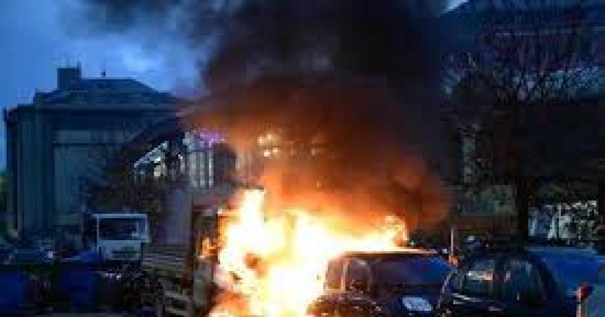 tafferugli prima di genoa inter la digos fa scattare l arresto differito per cinque ultr224 rossobl249 da Ilgiornaleditalia.it tafferugli prima di genoa inter la digos fa scattare l arresto differito per cinque ultr224 rossobl249