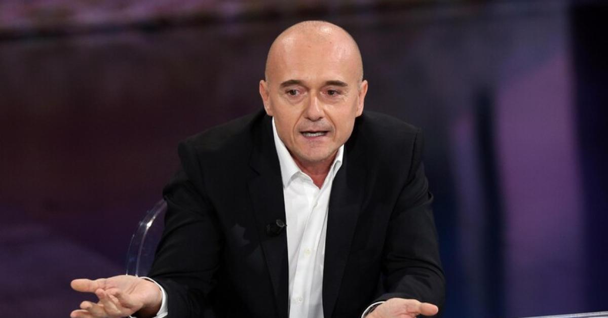 signorini fuori dalla tv la bomba di corona mette inevitabilmente fine alla carriera del conduttore da Ilgiornaleditalia.it signorini fuori dalla tv la bomba di corona mette inevitabilmente fine alla carriera del conduttore