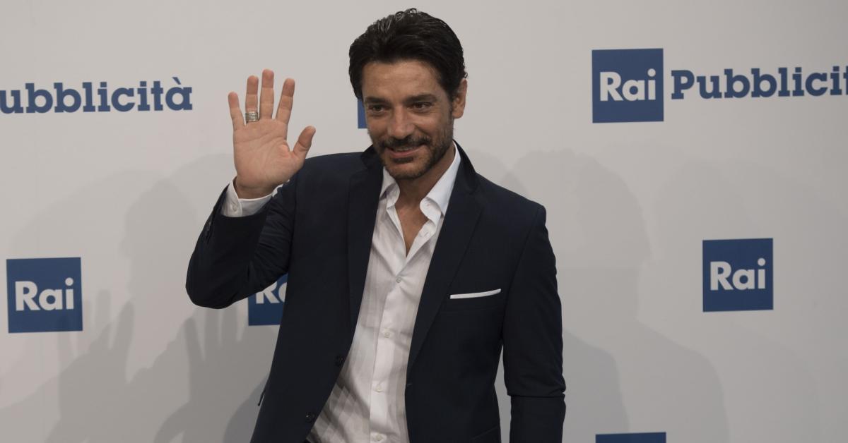 purch233 finisca bene tempi supplementari trama anticipazioni e cast del film di stasera con giuseppe zeno sandro incontra la figlia che non vede da anni