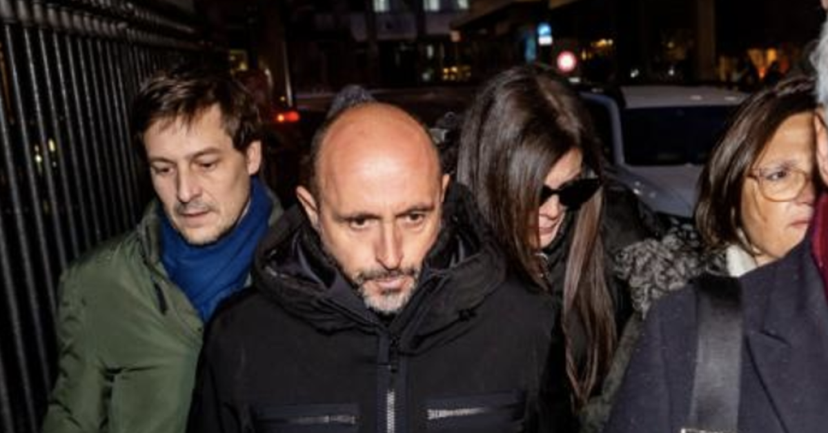 crans montana l8217ammissione di jacques moretti nei verbali dell8217interrogatorio si la porta di sicurezza era chiusa a chiave