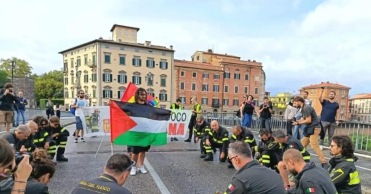 pisa vigili del fuoco inginocchiati contro genocidio a gaza viminale dispone procedimento disciplinare per 10 di loro in divisa non si pu242