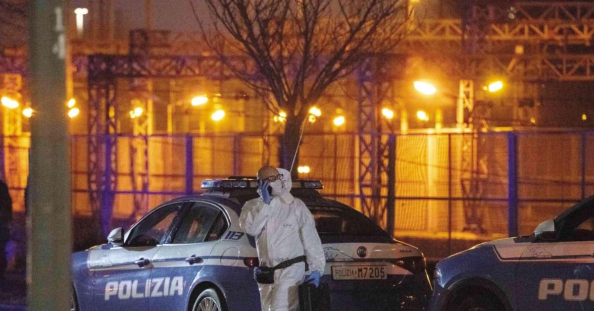 chi 232 carmelo cinturrino 41enne poliziotto che ha ucciso abderrahim mansouri a rogoredo chiedeva al 28enne 5g di coca e 8364200 al giorno