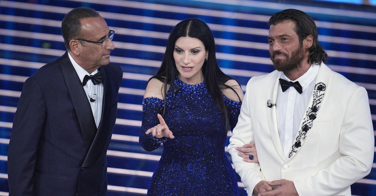 Ascolti tv Sanremo 2026 prima serata: 9,6 mln di telespettatori (58% di share), calo di 3 mln (da 12,6) e 7 punti di share (da 65,3%) rispetto al debutto 2025