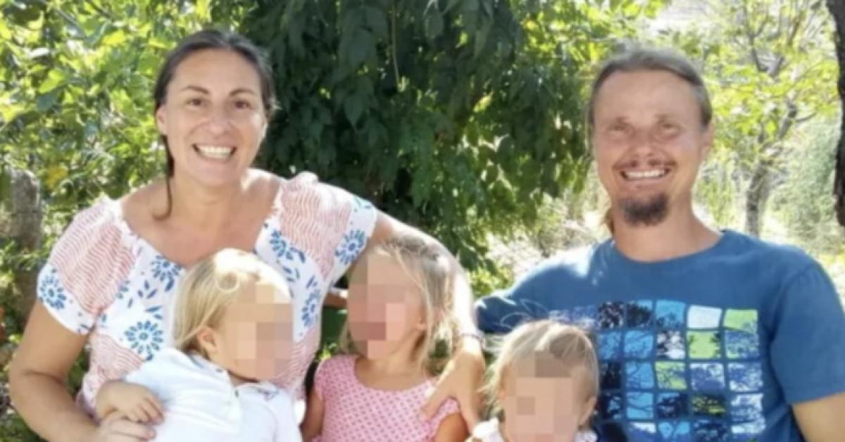 famiglia nel bosco nel piano di ricostruzione del casale 1 stanza in pi249 e il bagno arch mascarucci tutto in bioedilizia