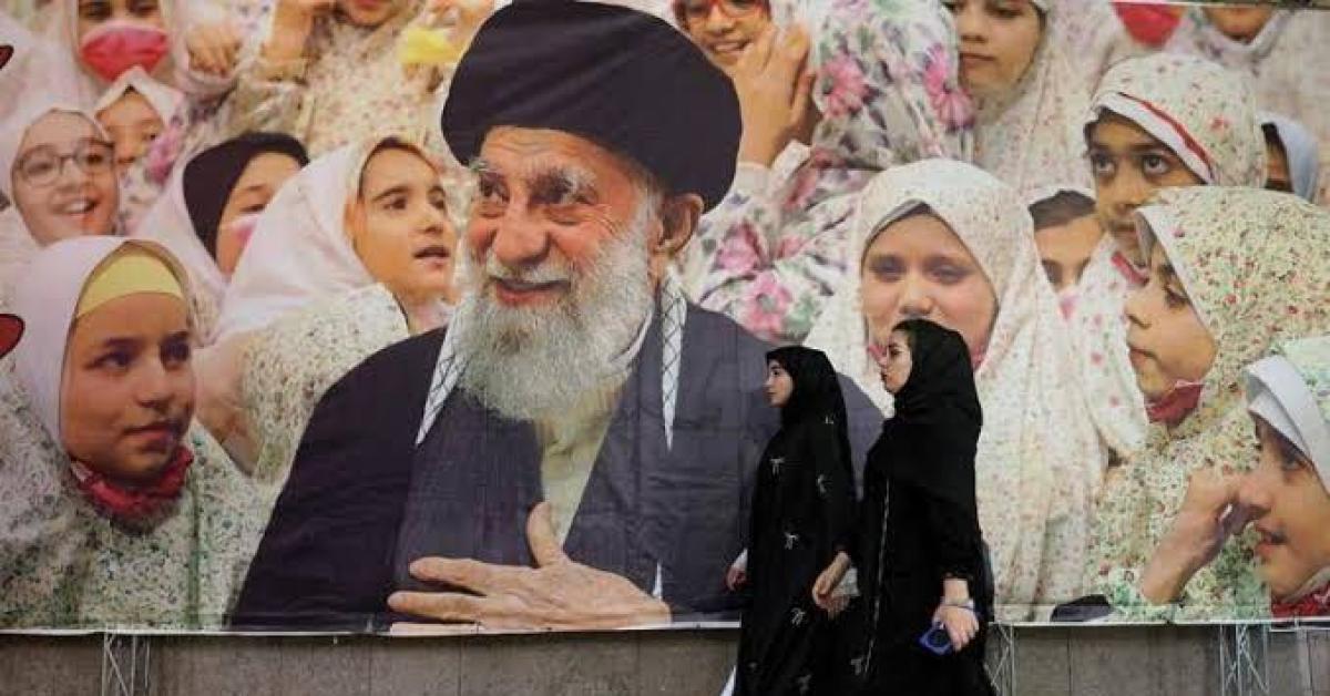 200 morto khamenei ma nessuno ha capito il vero piano di netanyahu trump 200 il perfetto coglione solidale