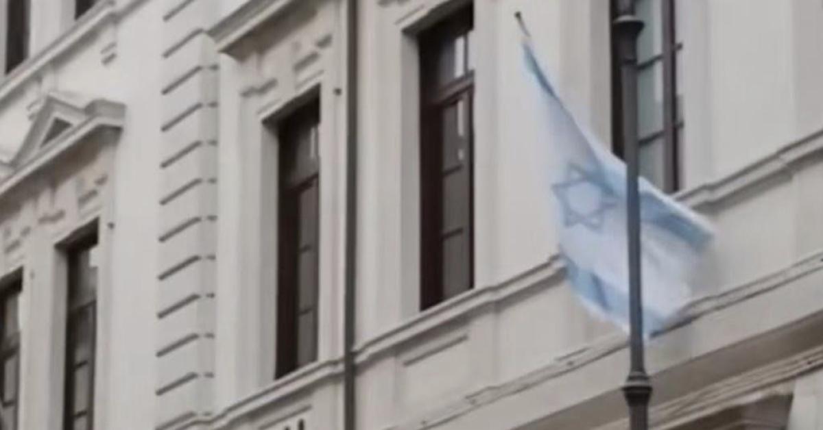 il regalo del comune di roma alla comunit224 ebraica l operazione sant ambrogio alla massima concessione gratuita per 50 anni