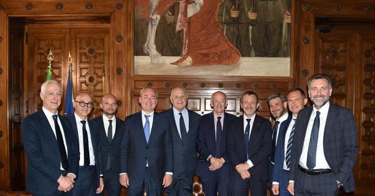 dimissioni delmastro e bartolozzi ostellari e sisto in pole come sottosegretari di nordio mura come nuovo capo gabinetto