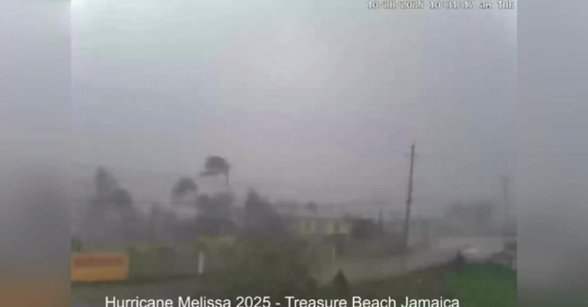 Uragano Melissa, 700mila evacuati a Cuba, almeno 7 morti, danneggiati 4 ospedali in Giamaica, in 500mila senza elettricità   VIDEO Uragano Melissa, 700mila evacuati a Cuba, almeno 7 morti, danneggiati 4 ospedali in Giamaica, in 500mila senza elettricità   VIDEO