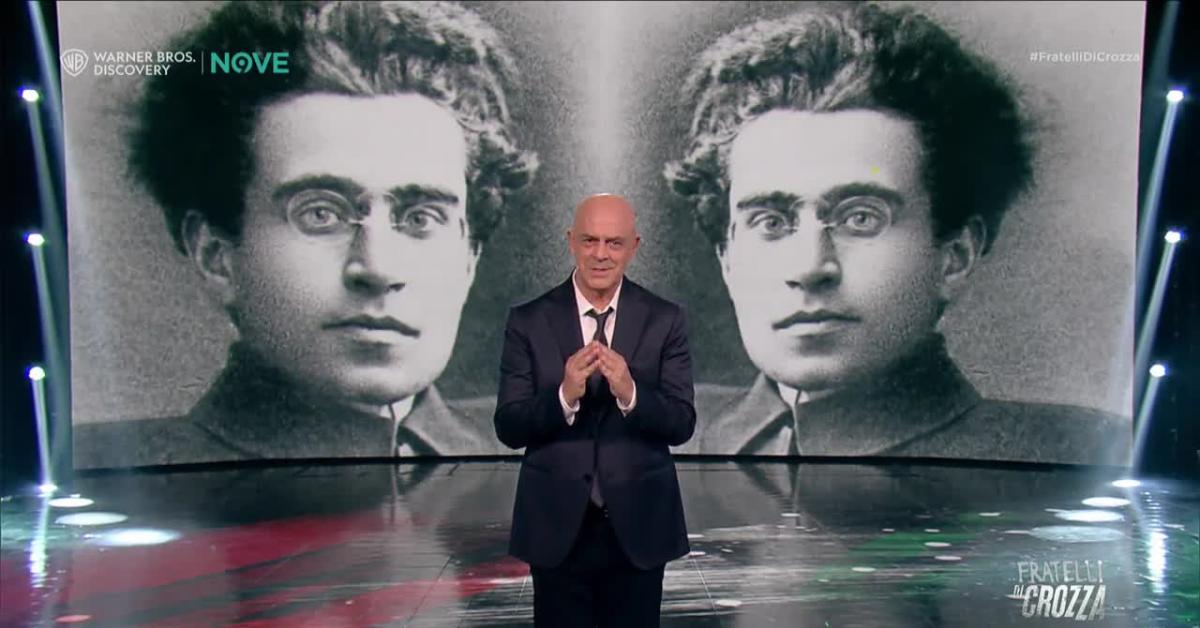 Fratelli di Crozza, monologo su una sinistra "Confusa", tra hamburger vegani, salari "bloccati" e ricchezza di pochi