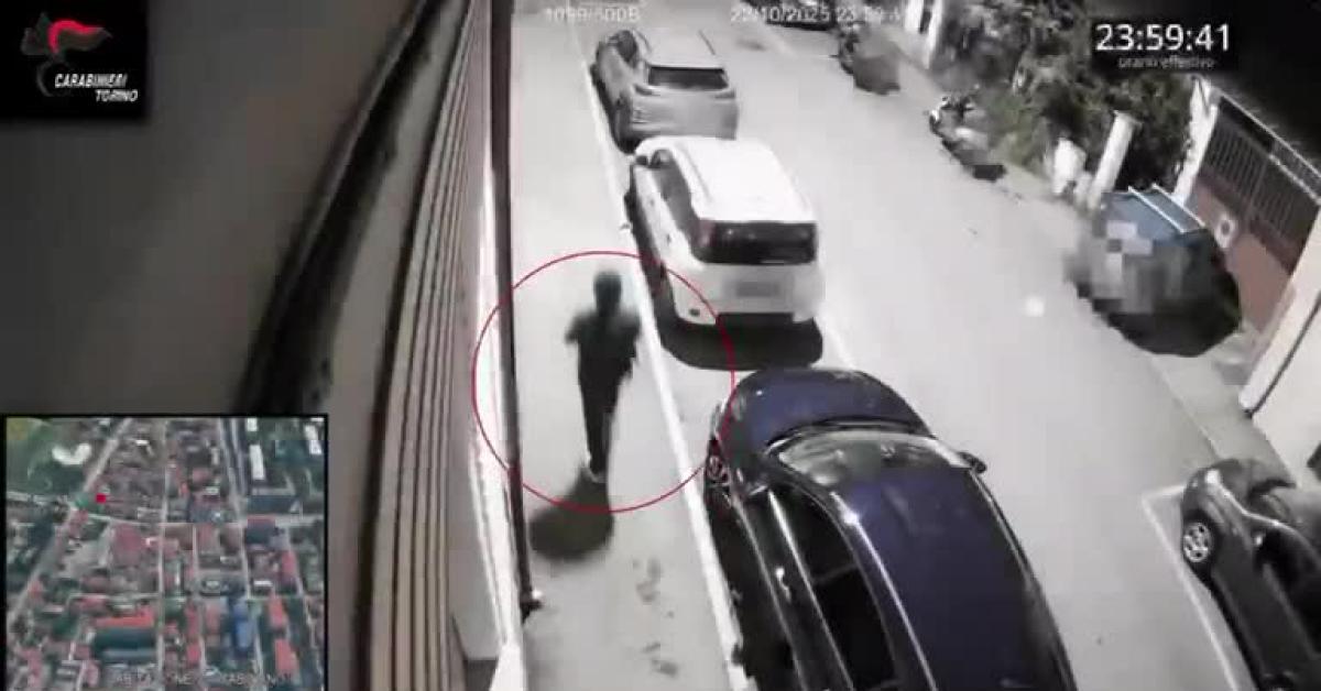 omicidio marco veronese il video dell8217agguato del killer incappucciato michele nicastri aggressione alle spalle e 13 coltellate