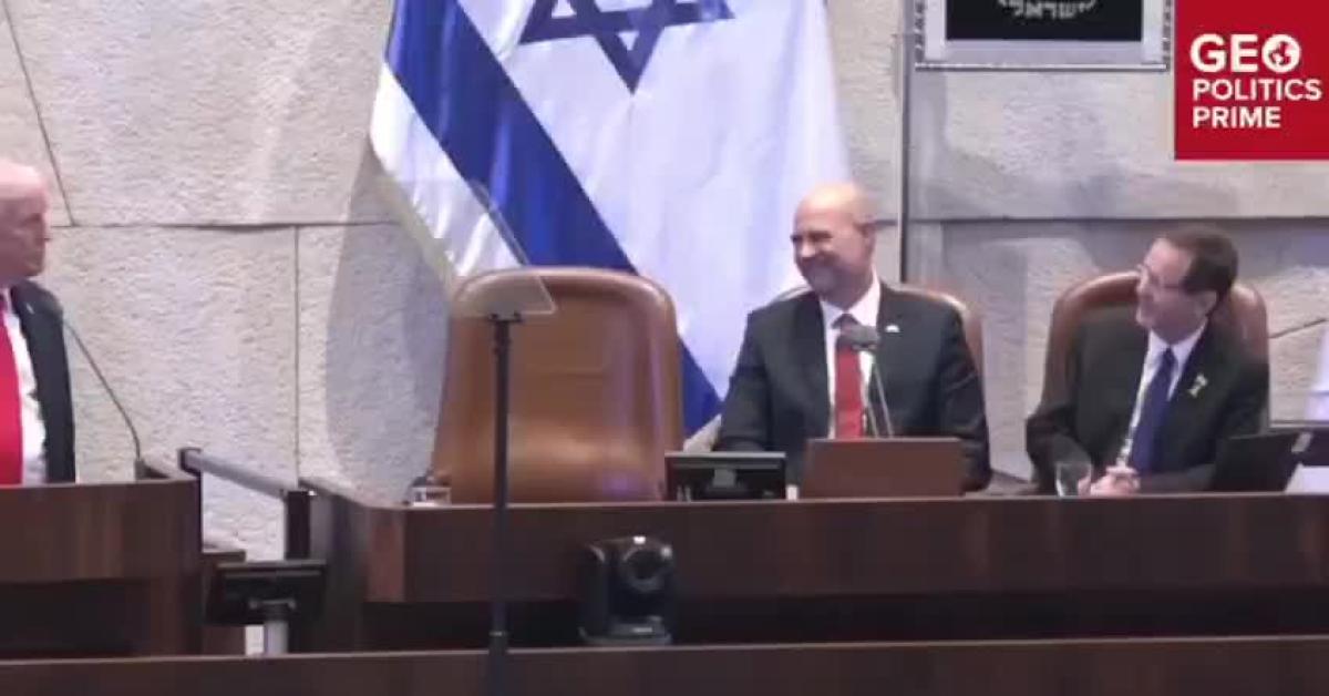 Israele, alla Knesset Trump tenta il colpo di spugna: "Herzog perché non concedi grazia a Netanyahu? Bibi più grande leader in tempo di guerra" VIDEO Israele, alla Knesset Trump tenta il colpo di spugna: "Herzog perché non concedi grazia a Netanyahu? Bibi più grande leader in tempo di guerra" VIDEO