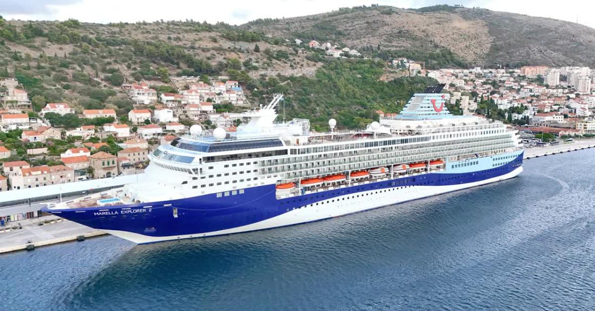 Tenerife, inglese 76enne scomparso dopo caduta da nave da crociera Marella Explorer 2 in navigazione, motovedette ed elicotteri in azione – VIDEO