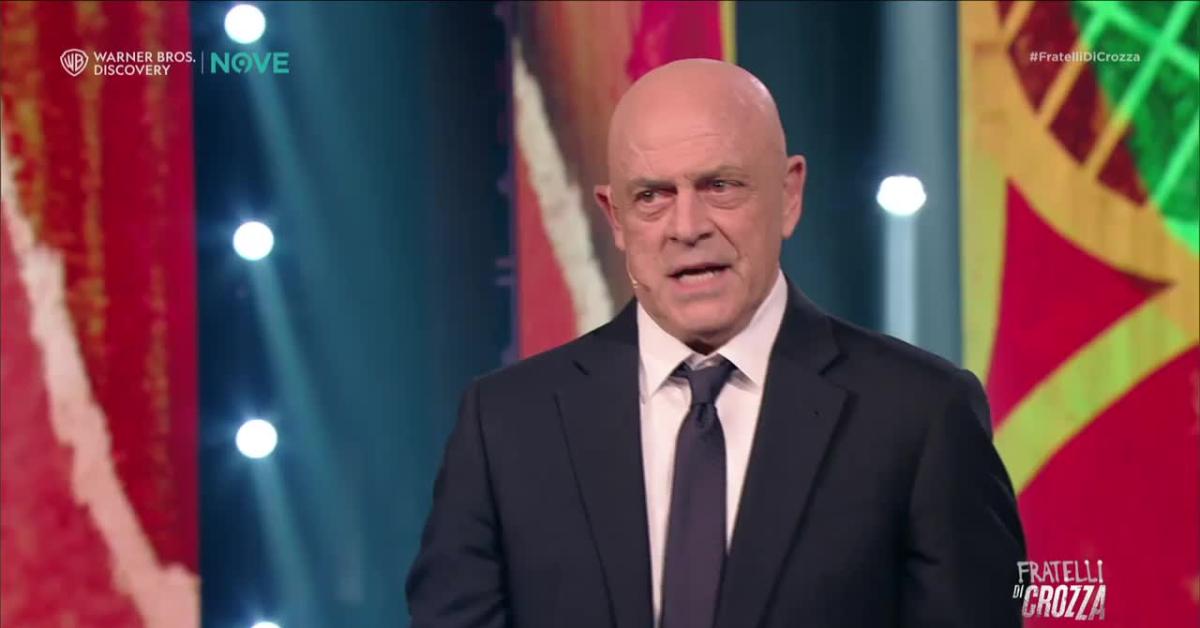 Fratelli di Crozza, Monologo tra la "strategia al contrario" e la formula "sim... sala... iban" Fratelli di Crozza, Monologo tra la "strategia al contrario" e la formula "sim... sala... iban"