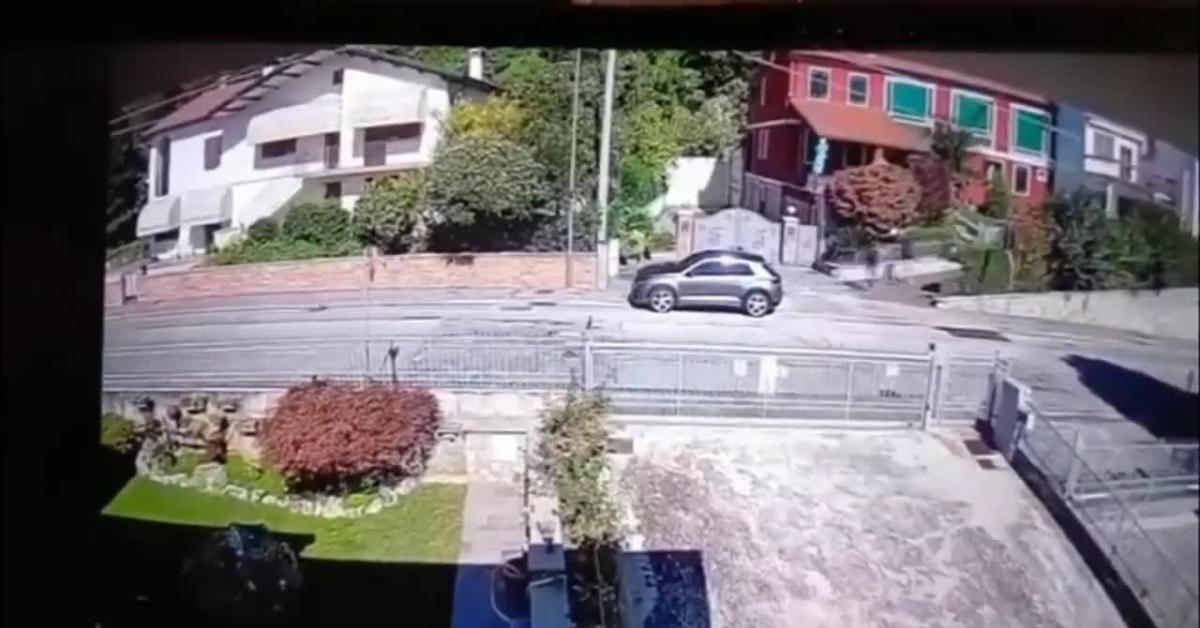 Albettone (VI), 5 ladri in casa del fratello del consigliere FdI Joe Formaggio, lui li insegue: “Bastar*i, siamo armati e la pagheranno” – VIDEO