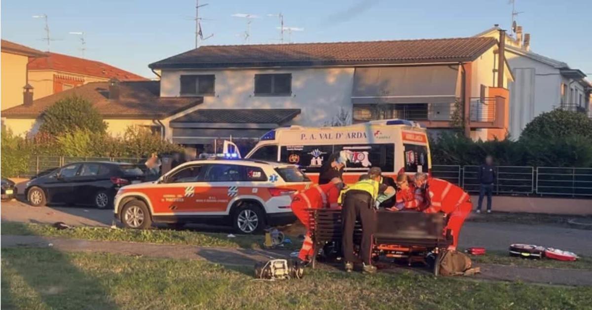 Fiorenzuola d’Arda (PC), 32enne accoltellato dall’ex ucraino della fidanzata: 10 i fendenti del killer su addome e collo, poi il suicidio   VIDEO Fiorenzuola d’Arda (PC), 32enne accoltellato dall’ex ucraino della fidanzata: 10 i fendenti del killer su addome e collo, poi il suicidio   VIDEO