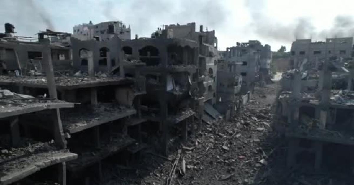 gaza report onu 61mln tonnellate di macerie prodotte da bombardamenti idf fino a 15 anni per rimuoverle circa 12mila corpi sotto i detriti