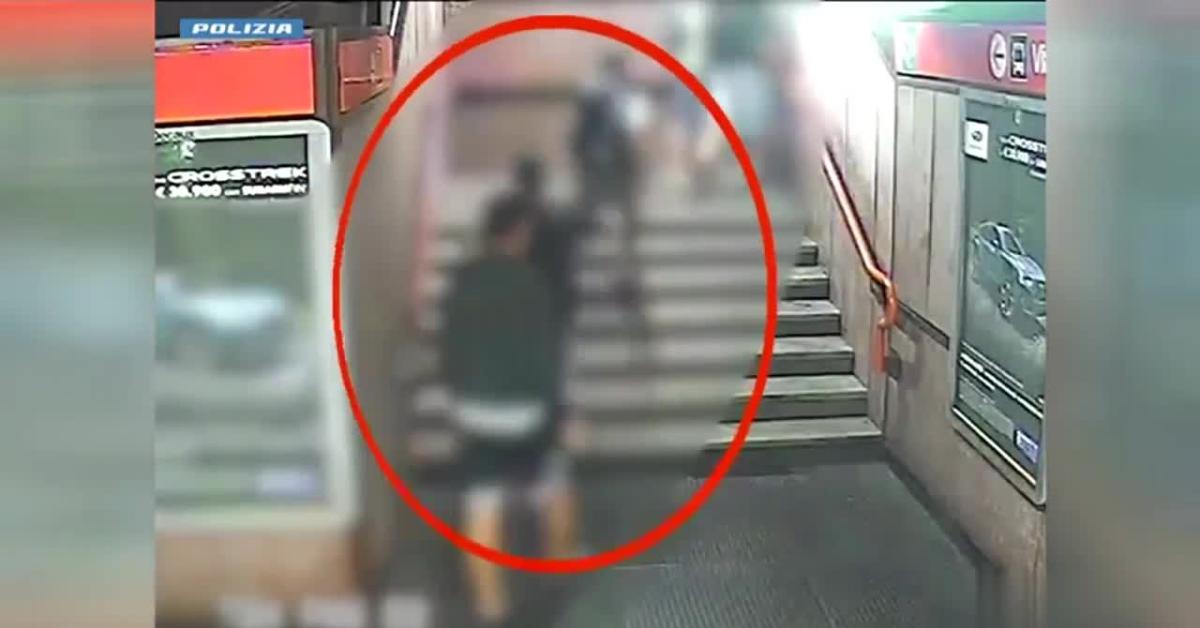 Milano banlieue, arrestati 5 nordafricani tra i 15 e i 22 anni, rapinavano passeggeri in metropolitana, colpi tra Caiazzo e Pasteur – VIDEO