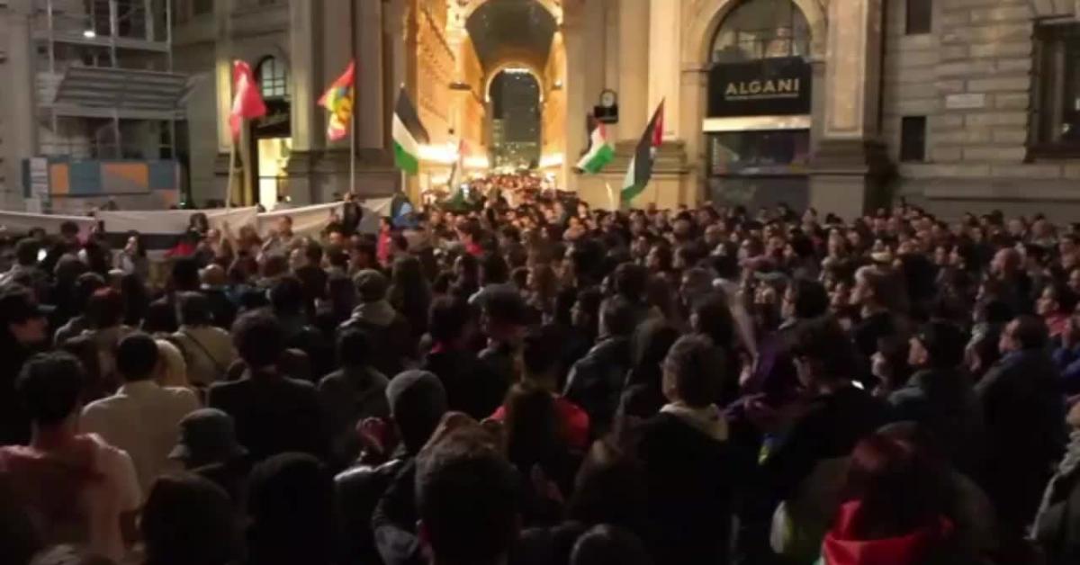 Abbordaggio Flotilla, cortei e blocchi di manifestanti pro Pal in tutta Italia: proteste a Torino, Milano e Napoli, a Roma tensioni con polizia   VIDEO