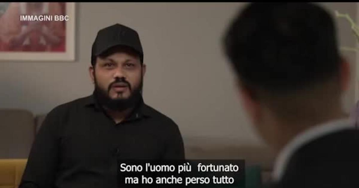 Schianto aereo Air India, unico sopravvissuto Viswashukumar Ramesh seduto nel posto 11A denuncia: “Vita rovinata, non parlo più con nessuno” VIDEO Schianto aereo Air India, unico sopravvissuto Viswashukumar Ramesh seduto nel posto 11A denuncia: “Vita rovinata, non parlo più con nessuno” VIDEO