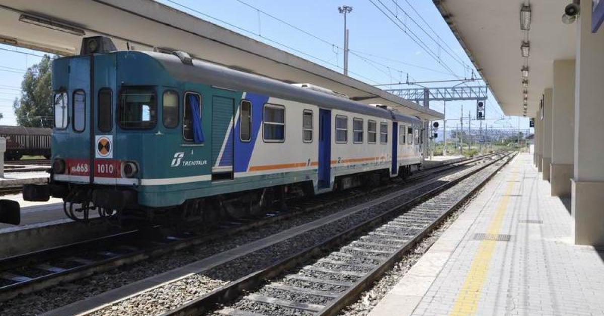 sciopero nazionale dei treni 28 febbraio agitazione indetta dalle 21 di venerd236 27 alle 2059 di sabato coinvolto anche trasporto locale