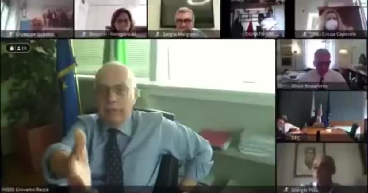 Vaccino Covid AstraZeneca, VIDEO choc riunione Cts 11 giugno 2021, dottor Rezza: "State bloccando tutto per ...