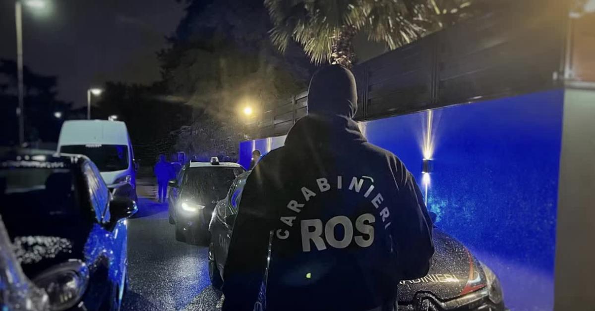 Sicignano degli Alburni (SA), 33enne tunisino arrestato per “apologia del terrorismo”, su TikTok oltre 200 contenuti pro jihad islamica   VIDEO