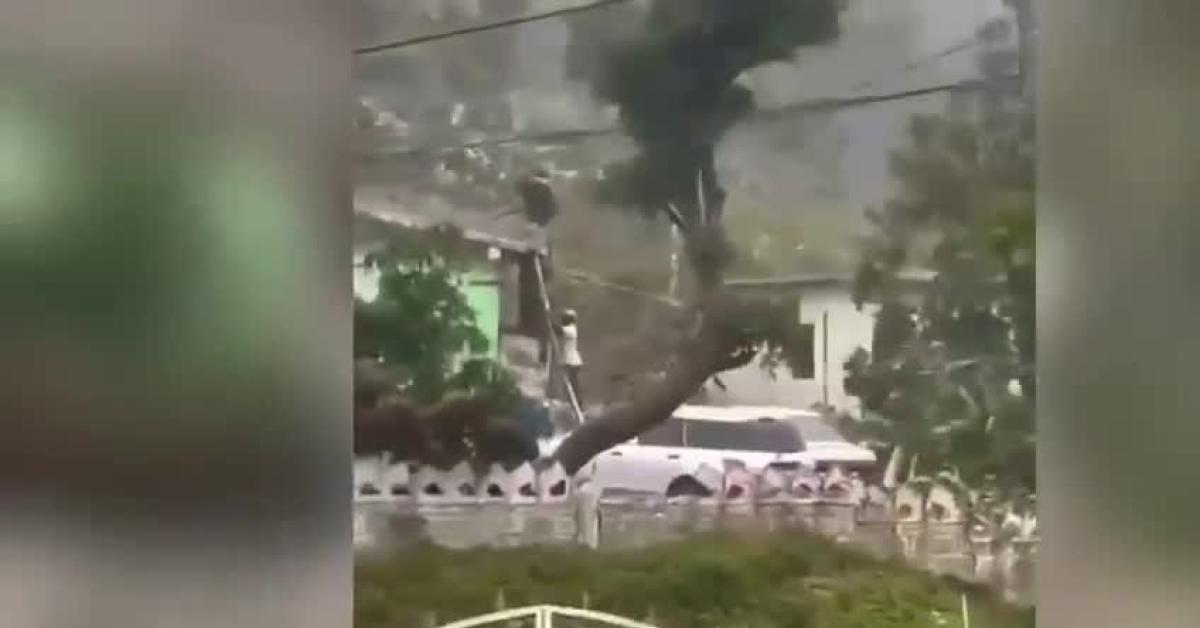 Uragano Melissa tocca terra in Giamaica, venti a 300 km/h, 600mila evacuati a Cuba, distrutto tetto di un ospedale, 7 i morti   VIDEO Uragano Melissa tocca terra in Giamaica, venti a 300 km/h, 600mila evacuati a Cuba, distrutto tetto di un ospedale, 7 i morti   VIDEO