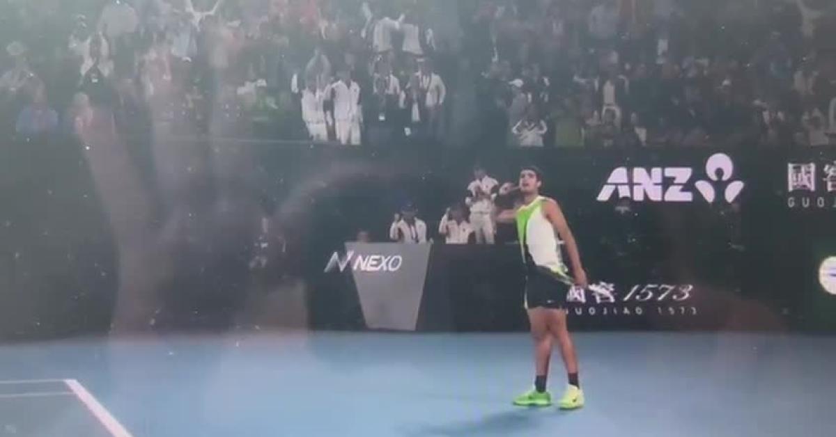 Australian Open, Alcaraz batte Djokovic 2 6/6 2/6 3/, 7° Slam in carriera vinto dallo spagnolo numero 1 al mondo – VIDEO Australian Open, Alcaraz batte Djokovic 2 6/6 2/6 3/, 7° Slam in carriera vinto dallo spagnolo numero 1 al mondo – VIDEO