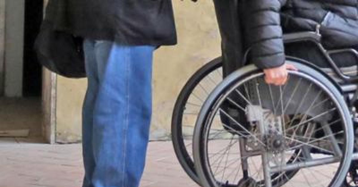 Il Parlamento si inventa il "bollino etico": le aziende non assumono persone con disabilità ma prendono il "premio" se aggiustano la loro immagine