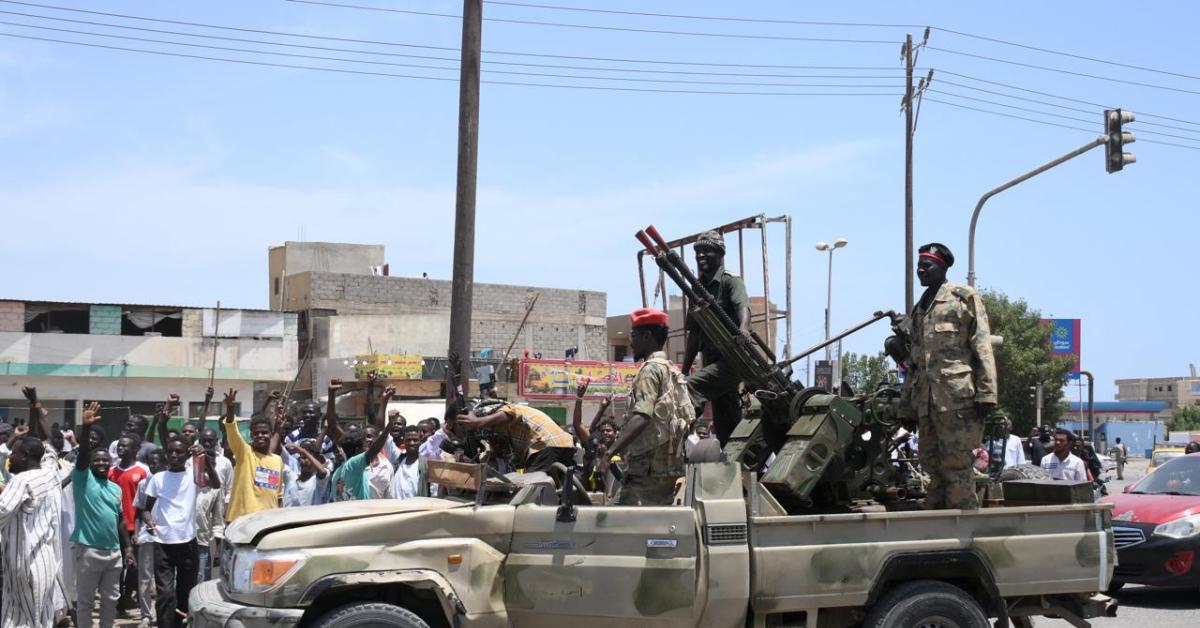 Sudan, la denuncia del Cesvi: "Bambini soldato reclutati a forza dai 12 anni da ambo le parti, oltre 255mila coinvolti nel conflitto al 2024"