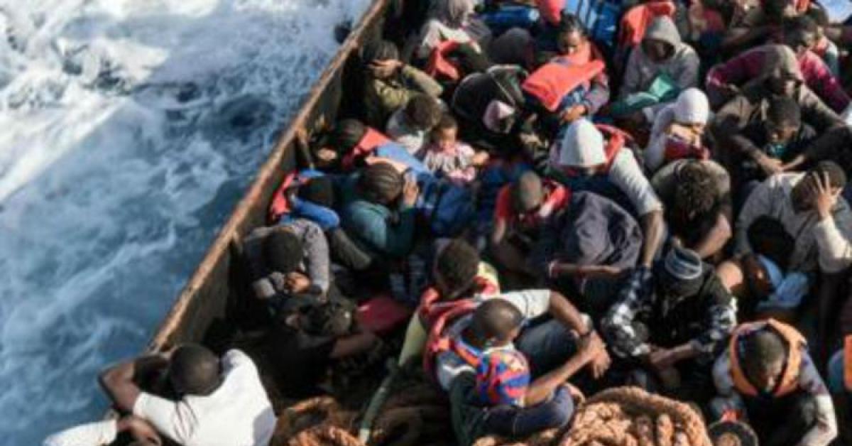 Ddl immigrazione, ok CdM: interdizione acqua italiane fino a 6 mesi, blocco navale, migranti verso Paesi terzi e confisca imbarcazioni