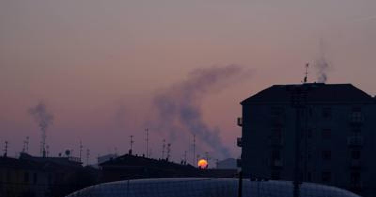 Russia, Kiev non si accontenta e vuole $44mld da Mosca per "emissioni CO2 prodotte da guerra": "Inquinato quanto Irlanda, Belgio e Austria assieme"