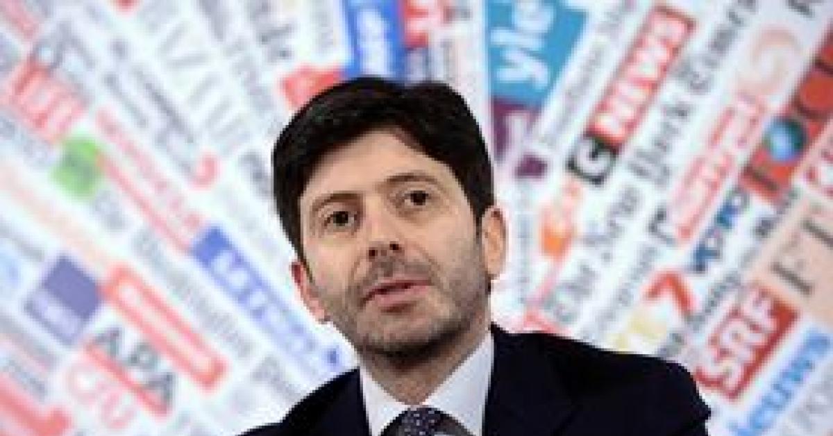 Vaccino Covid, le email dei medici ignorate dal governo: "Ragazzi usati come carne da macello, AstraZeneca può avere effetti gravissimi" Vaccino Covid, le email dei medici ignorate dal governo: "Ragazzi usati come carne da macello, AstraZeneca può avere effetti gravissimi"
