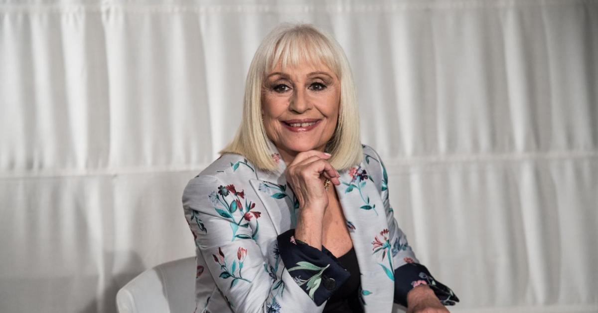 eredit224 raffaella carr224 gian luca pelloni bulzoni unico erede del patrimonio dell8217artista il 62enne 232 il figlio adottivo segreto