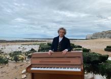 Roberto Cacciapaglia annuncia il nuovo tour in Italia con "Time to be": un viaggio musicale tra emozione e spiritualit&agrave;