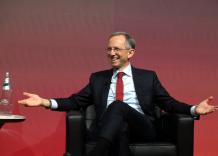 Ferrari entra nel mondo della vela con uno scafo in costruzione e trattative in corso per collaborazione con Prysmian; presentazione ufficiale prevista il 14 maggio