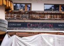 Crans-Montana, le accuse dei feriti italiani: &ldquo;Uscite del locale tutte chiuse ed estintori non azionati; Jessica Moretti scapp&ograve;&rdquo;