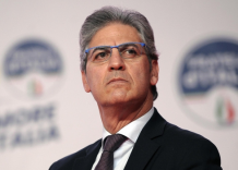 Olimpiadi Milano-Cortina, chi &egrave; Paolo Petrecca, l'ex direttore di Rai Sport pluri-sfiduciato che si vant&ograve; di "avere le spalle coperte"