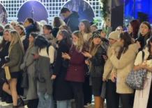 A Parigi la premiere mondiale di "Bridgerton 4" con i protagonisti