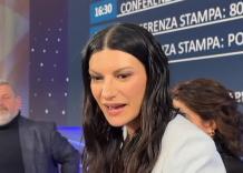 Sanremo, Laura Pausini imita Pippo Baudo: mi direbbe "Sei stata brava"