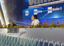 Levante: bacio a Gaia? No censura ma non dovrebbe creare dibattito