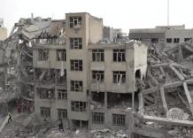 Attacchi di Israele su Teheran, i soccorritori tra le macerie