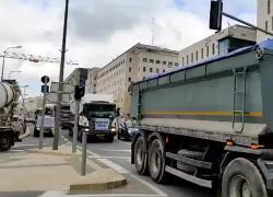 Proteste camionisti, i "freedom convoy" conquistano anche Israele: Gerusalemme è invasa VIDEO