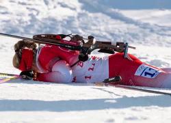 Olimpiadi invernali, Irene Cadurisch cade faccia atterra: ennesimo "malore improvviso" per un atleta 